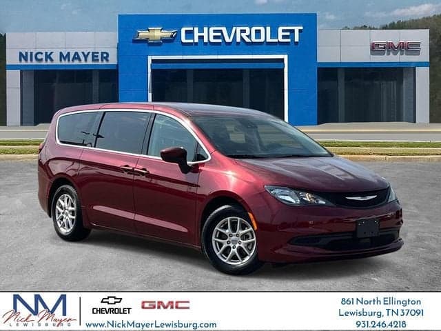 2023 Chrysler Voyager LX — photo 1 of 34