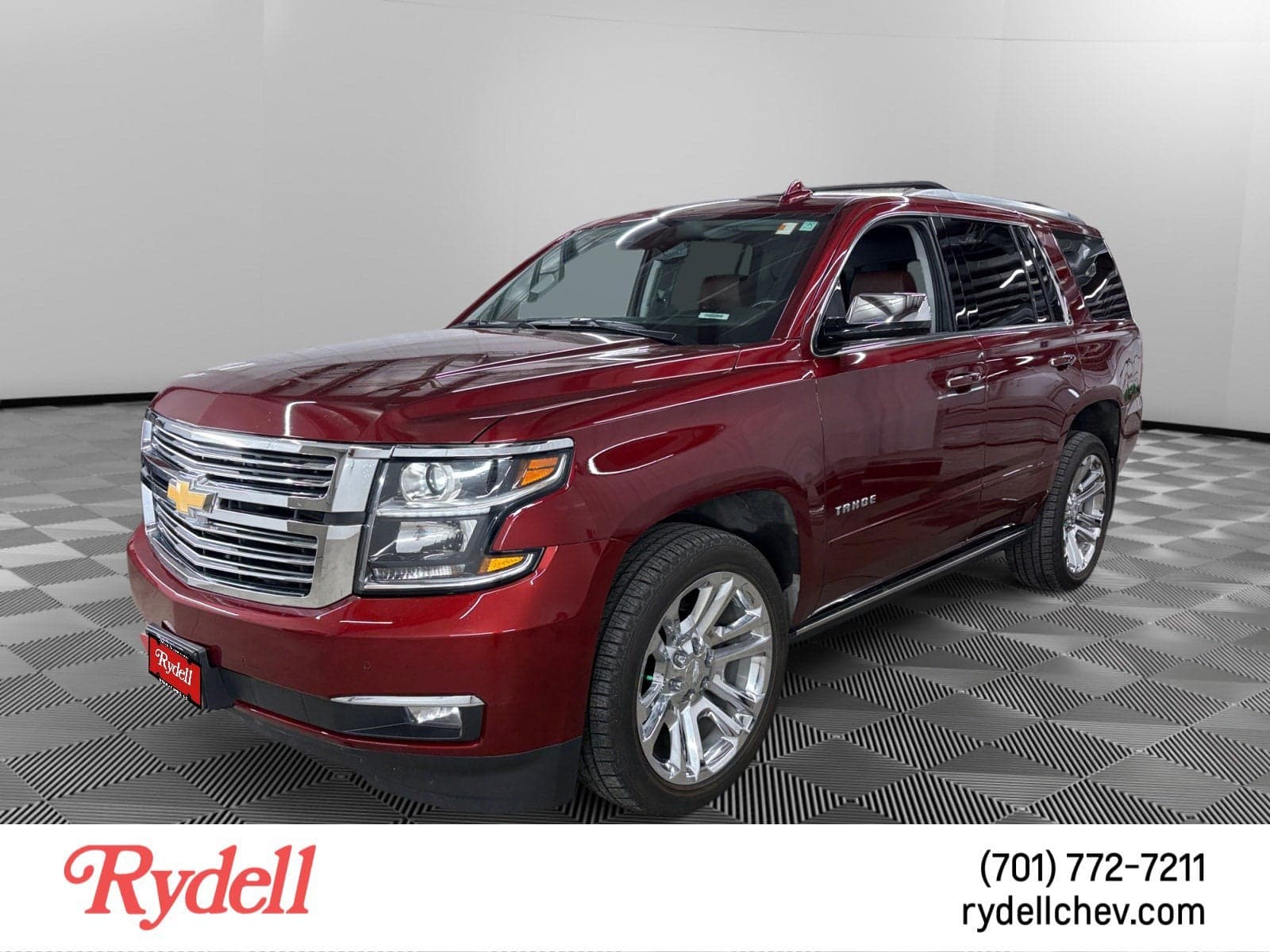 2020 Chevrolet Tahoe Premier — photo 1 of 23