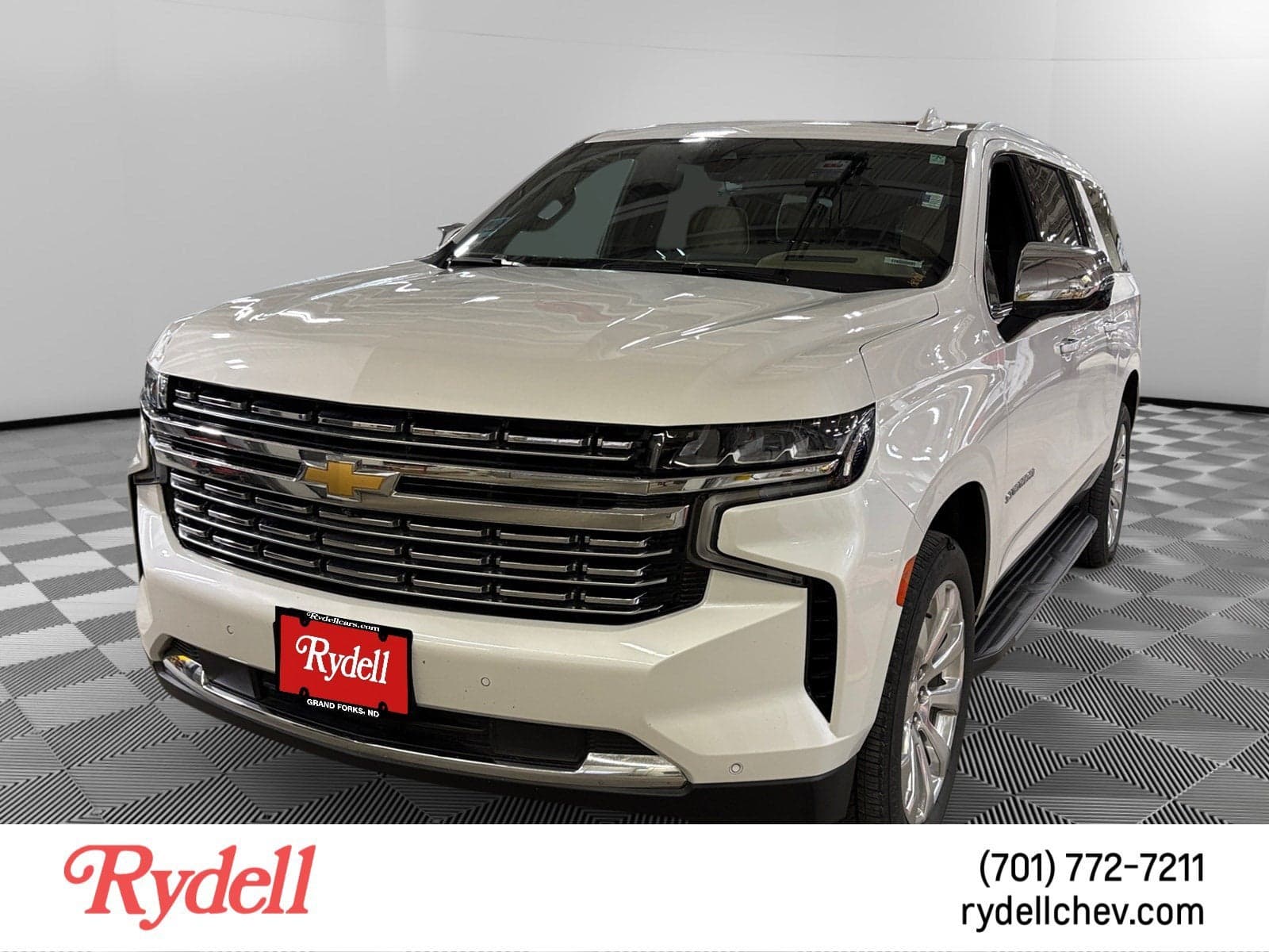 2021 Chevrolet Suburban Premier — photo 1 of 6