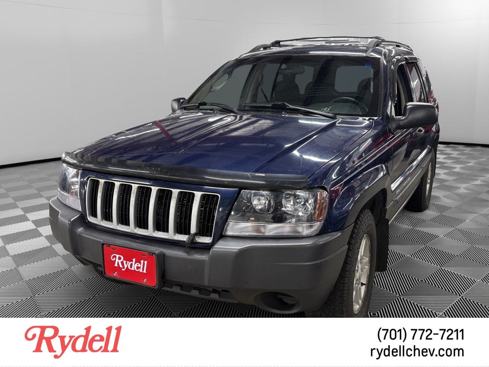 2004 Jeep Grand Cherokee Laredo — photo 1 of 5
