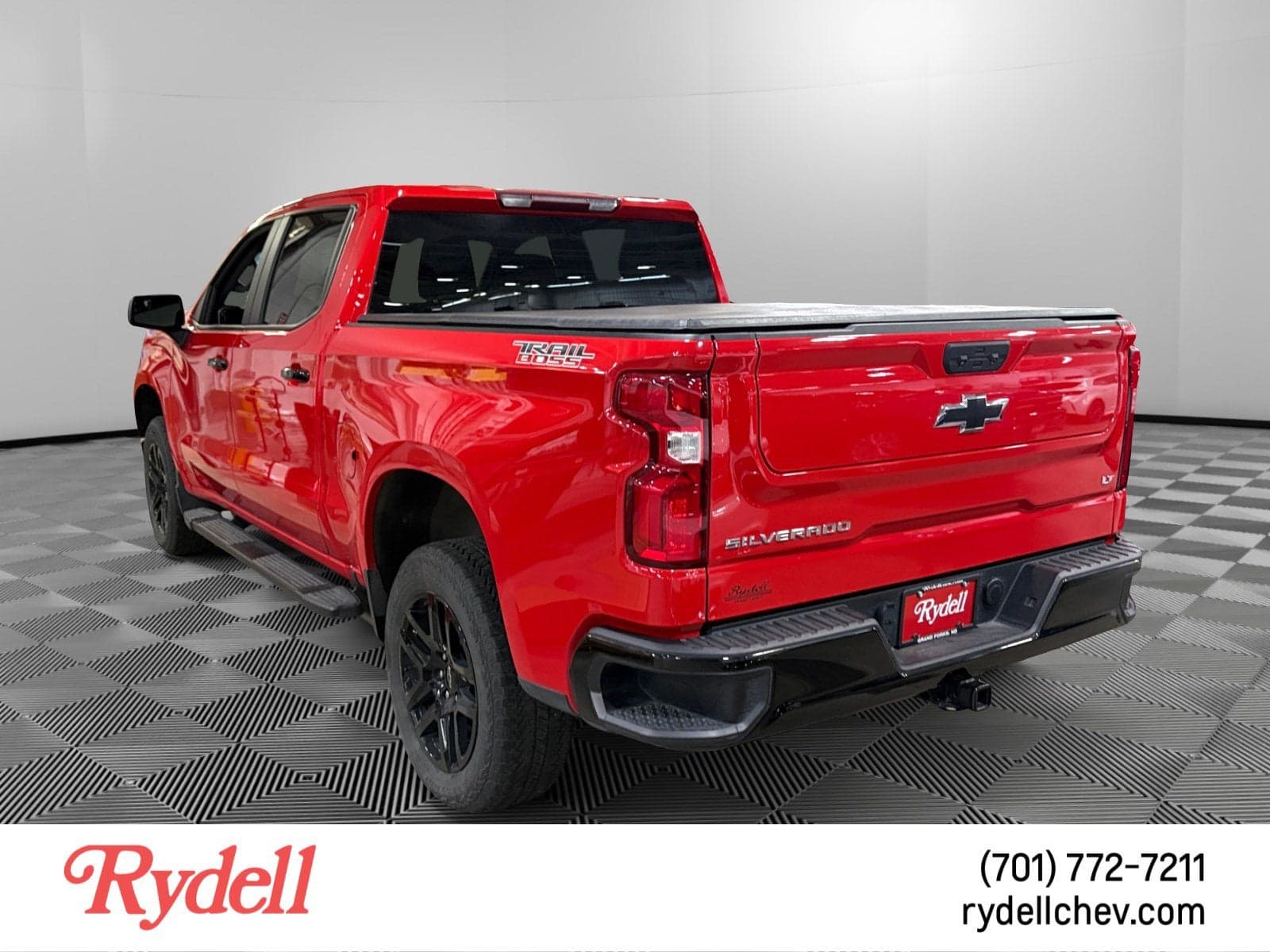 2024 Chevrolet Silverado 1500 LT Trail Boss — photo 1 of 6