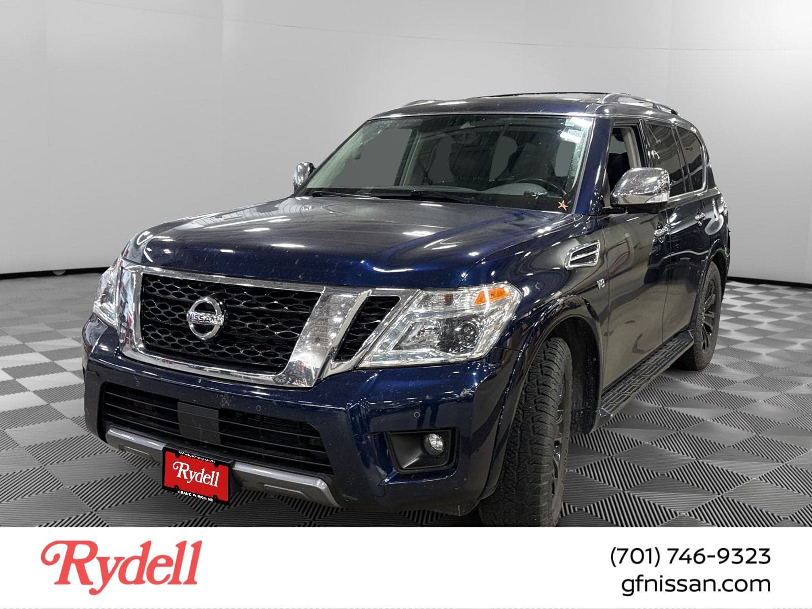 2020 Nissan Armada Platinum — photo 1 of 6
