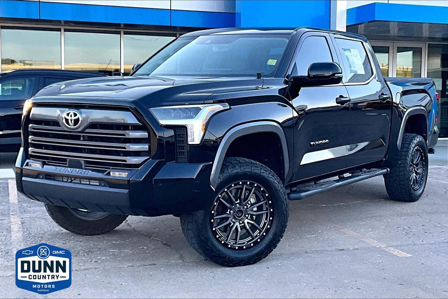 2024 Toyota Tundra 4WD Limited — photo 1 of 35