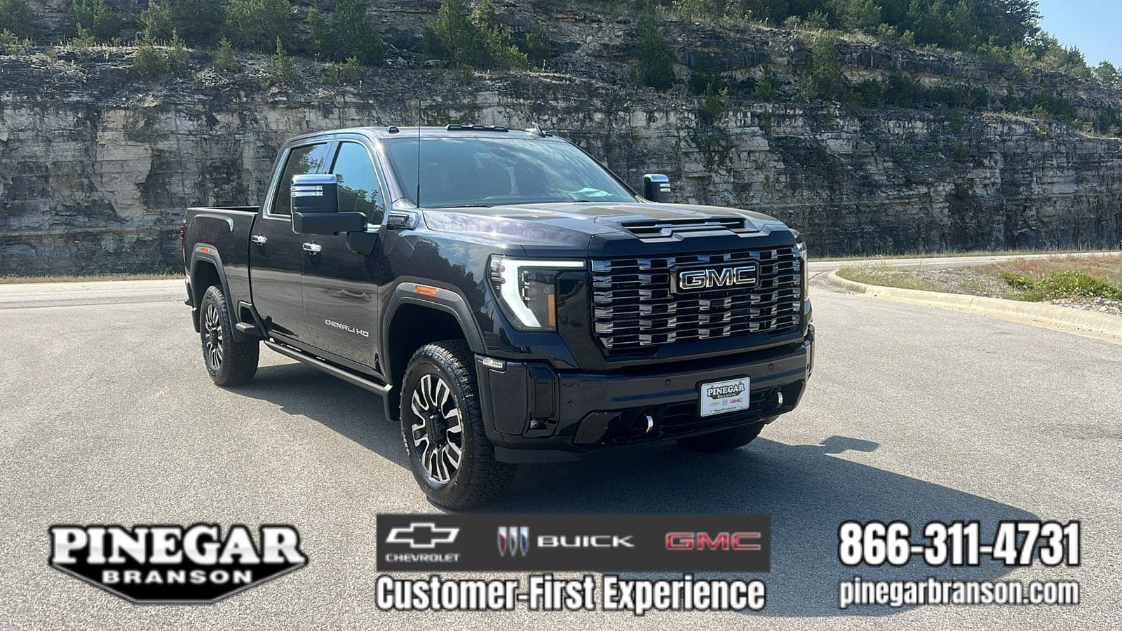 2026 GMC Sierra 2500HD Denali Ultimate — photo 1 of 5