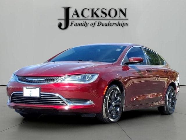 2017 Chrysler 200 Limited Platinum — photo 1 of 26