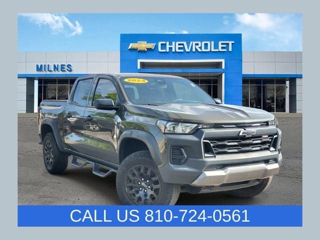 2024 Chevrolet Colorado Trail Boss — photo 1 of 5