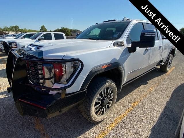 2024 GMC Sierra 3500 HD Denali Ultimate — photo 1 of 2