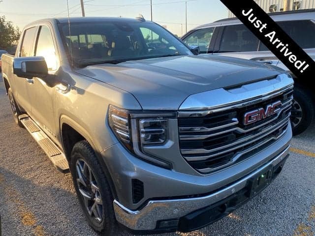 2024 GMC Sierra 1500 SLT — photo 1 of 5