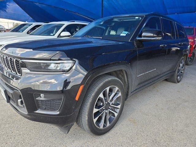 2023 Jeep Grand Cherokee L Overland — photo 1 of 4