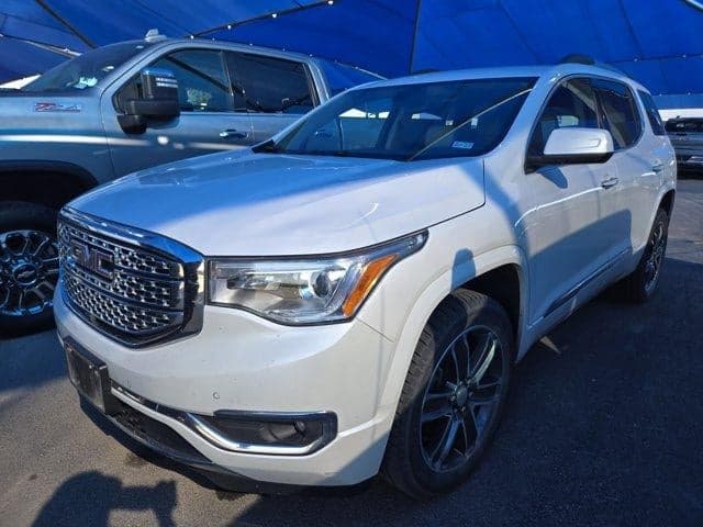 2018 GMC Acadia Denali — photo 1 of 5