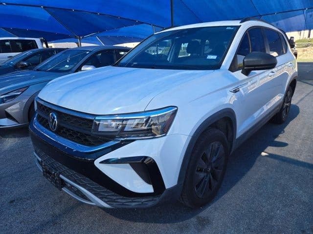 2022 Volkswagen Taos S — photo 1 of 4