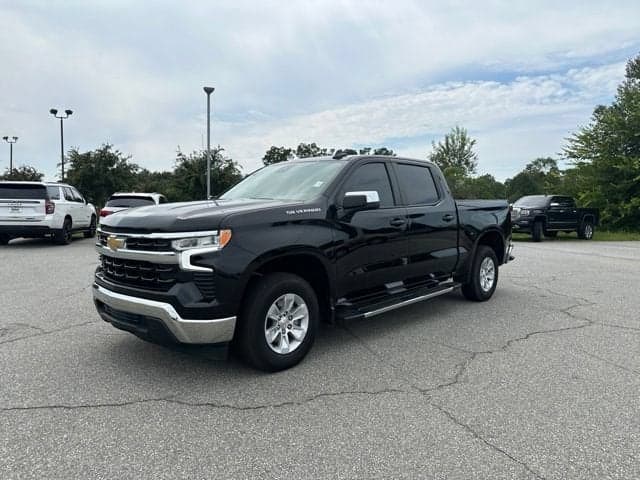 2024 Chevrolet Silverado 1500 LT — photo 1 of 25