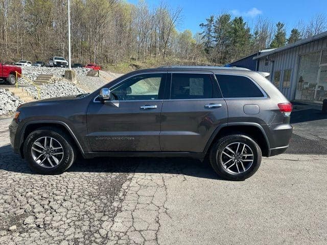 2020 Jeep Grand Cherokee Limited 4X4 — photo 1 of 32