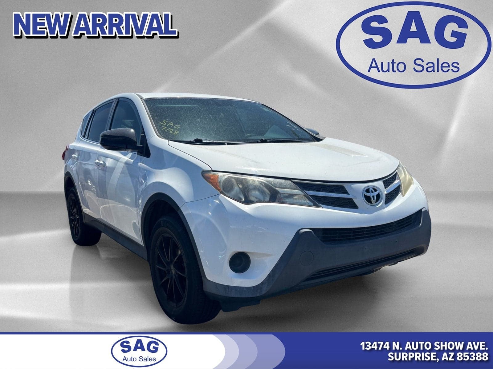 2015 Toyota RAV4 LE — photo 1 of 10