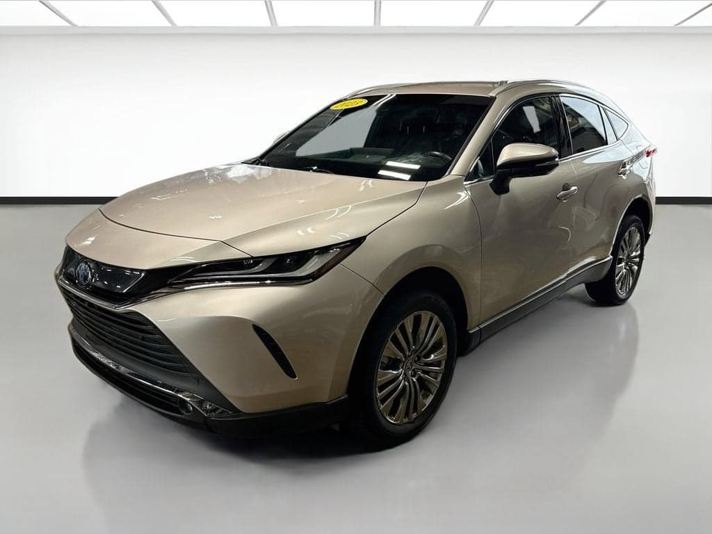 2023 Toyota Venza LE — photo 1 of 31