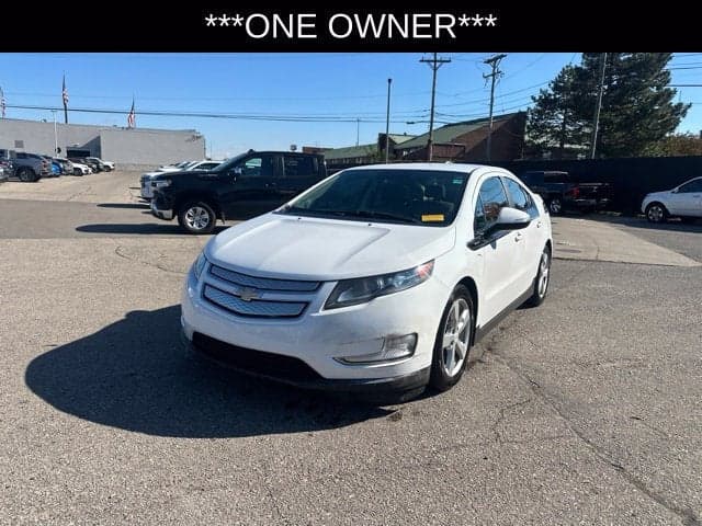 2015 Chevrolet Volt Base — photo 1 of 5