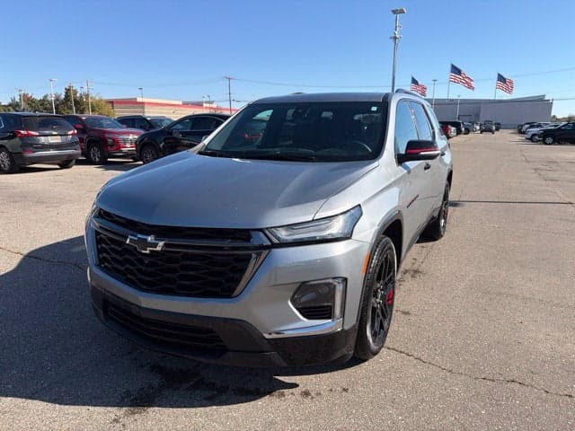 2023 Chevrolet Traverse Premier — photo 1 of 5