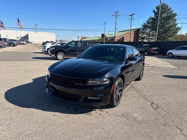 2017 Dodge Charger SXT — photo 1 of 5