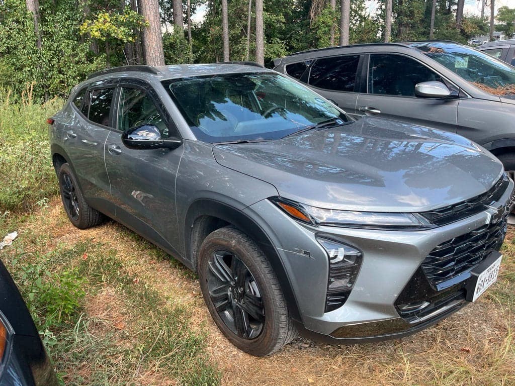 2025 Chevrolet Trax ACTIV — photo 1 of 6