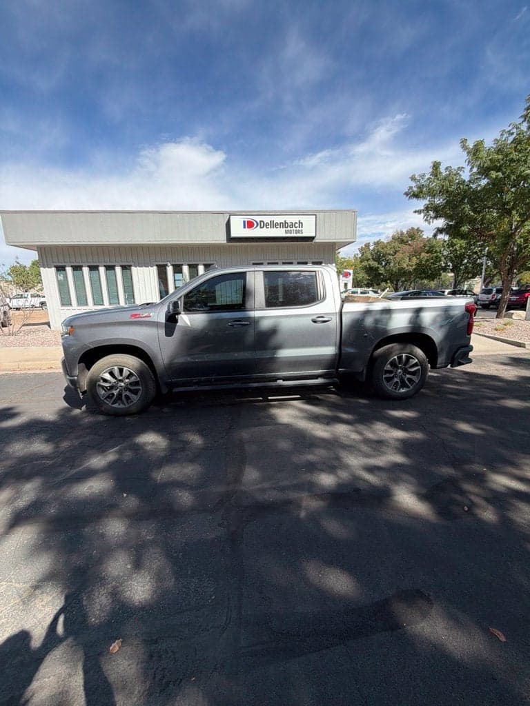2021 Chevrolet Silverado 1500 RST — photo 1 of 5