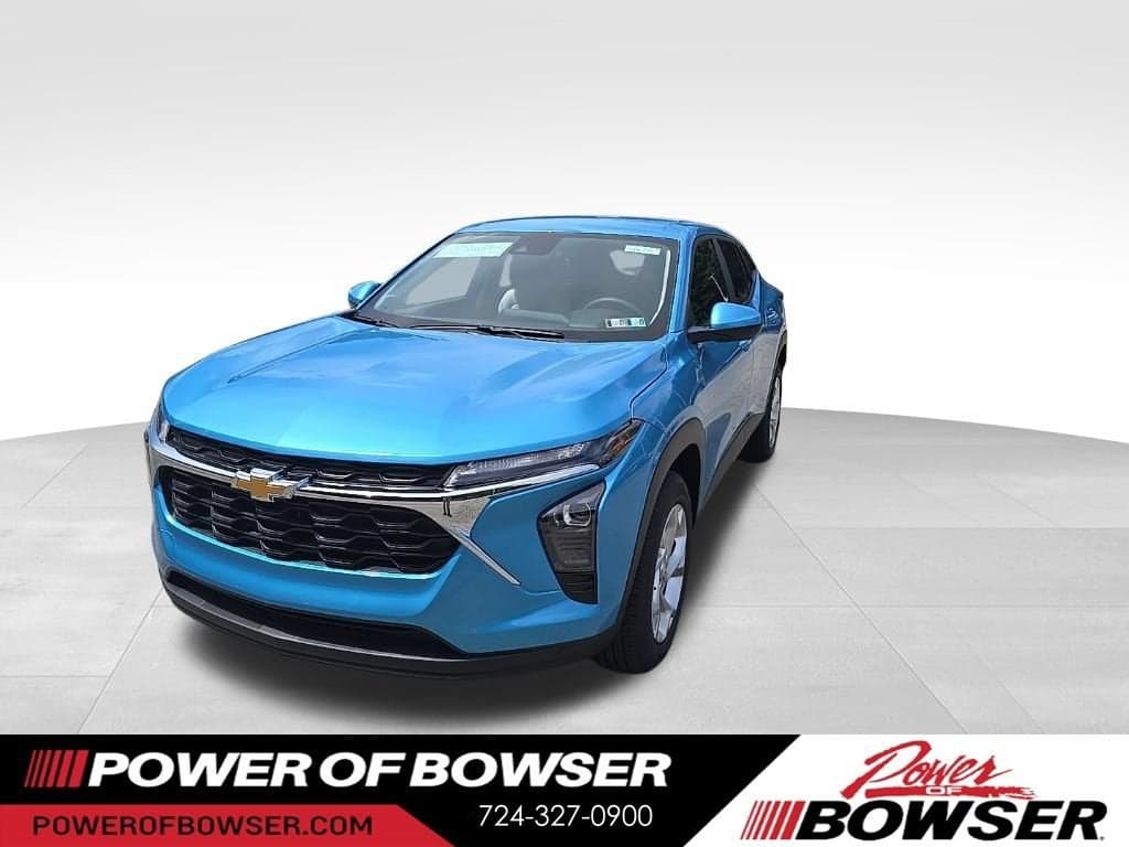 2026 Chevrolet Trax LS — photo 1 of 5