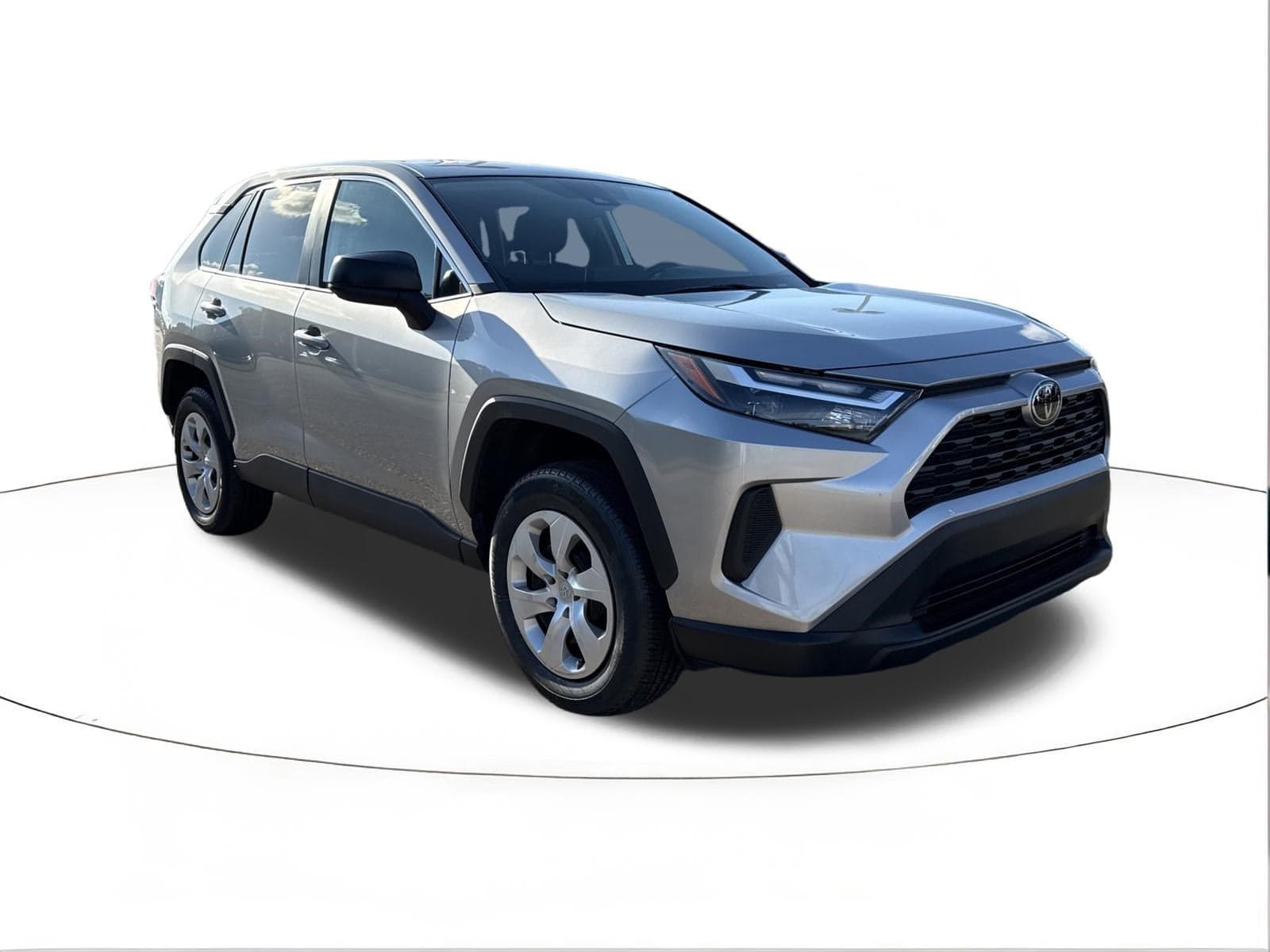2024 Toyota RAV4 LE — photo 1 of 43
