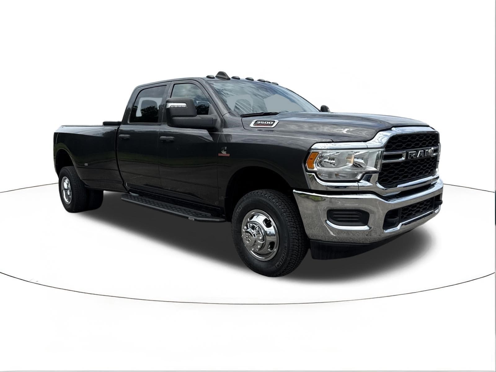2024 RAM 3500 Tradesman — photo 1 of 44
