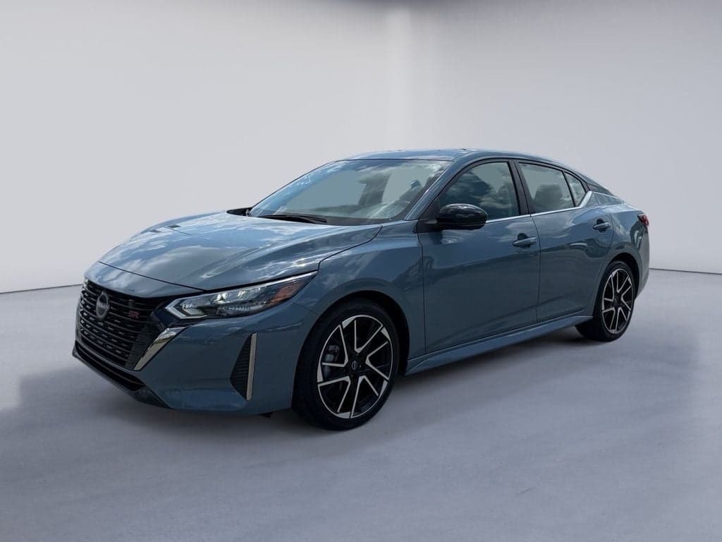 2025 Nissan Sentra SR — photo 1 of 39
