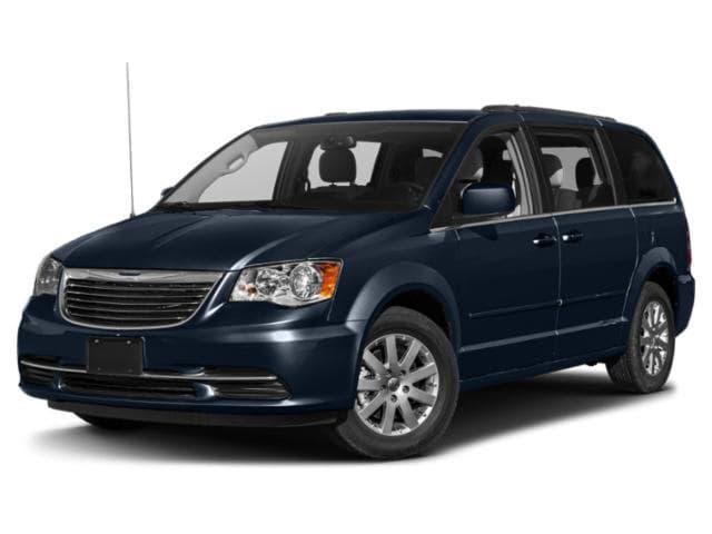 2015 Chrysler Town & Country Touring — photo 1 of 5
