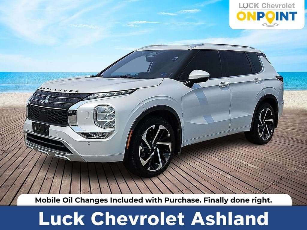 2022 Mitsubishi Outlander SEL — photo 1 of 35