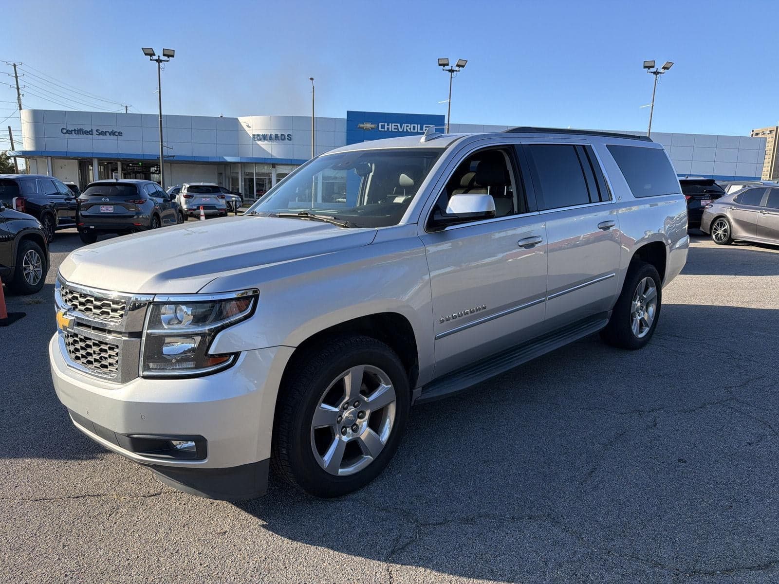2016 Chevrolet Suburban LT — photo 1 of 25