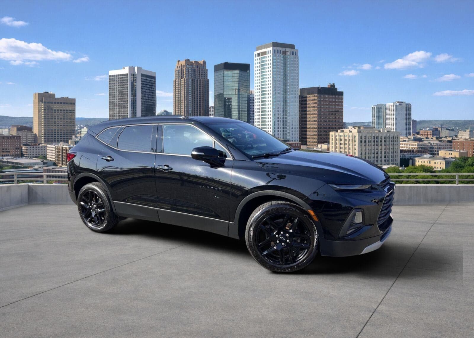 2020 Chevrolet Blazer LT — photo 1 of 21