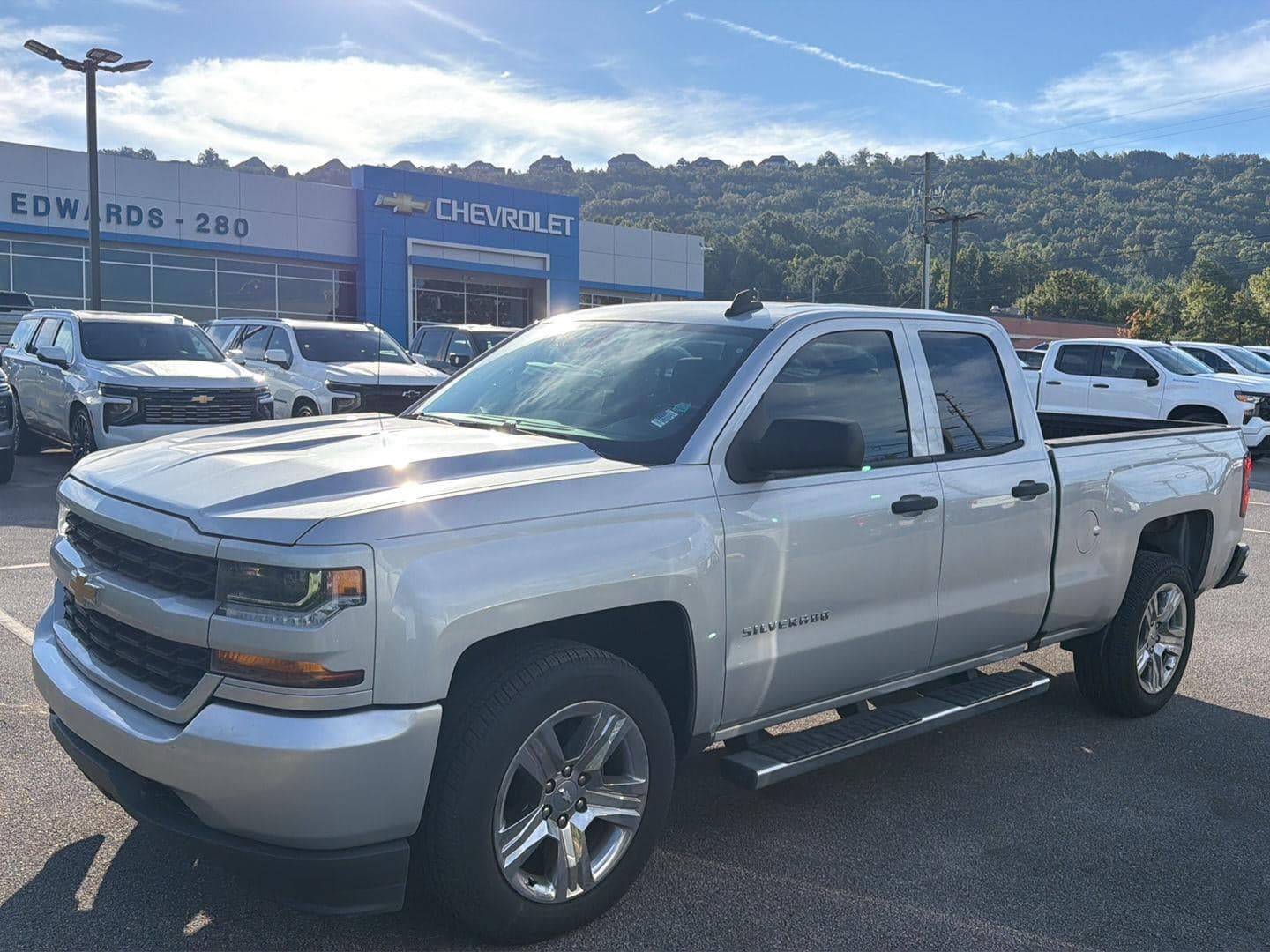2018 Chevrolet Silverado 1500 Custom — photo 1 of 17