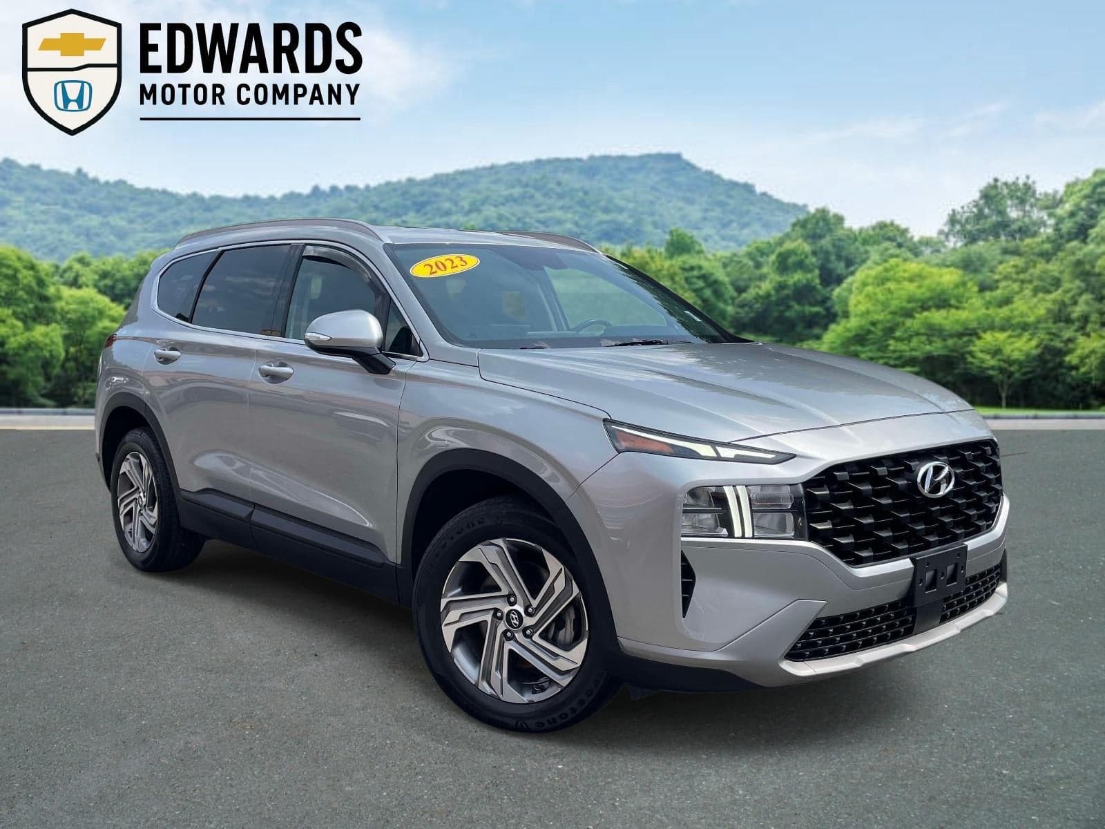 2023 Hyundai Santa Fe SEL — photo 1 of 28