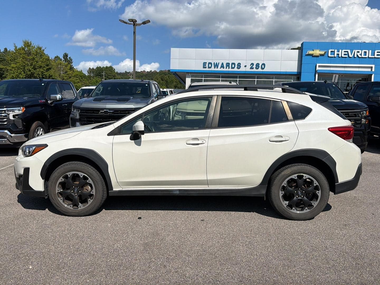 2023 Subaru Crosstrek Premium — photo 1 of 20