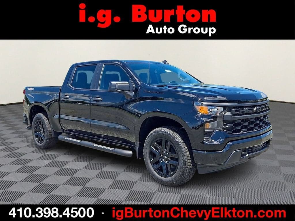 2026 Chevrolet Silverado 1500 Custom — photo 1 of 24
