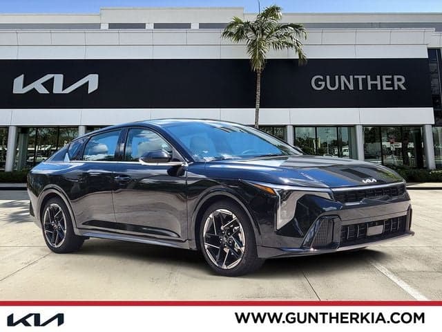 2026 Kia K4 GT-Line — photo 1 of 27
