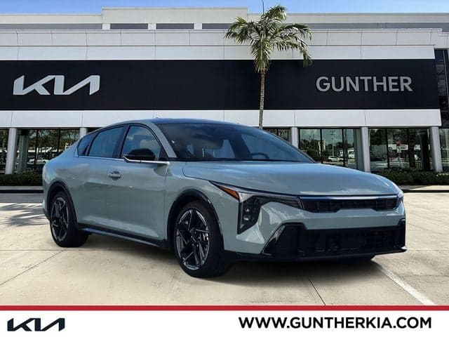 2026 Kia K4 GT-Line — photo 1 of 30