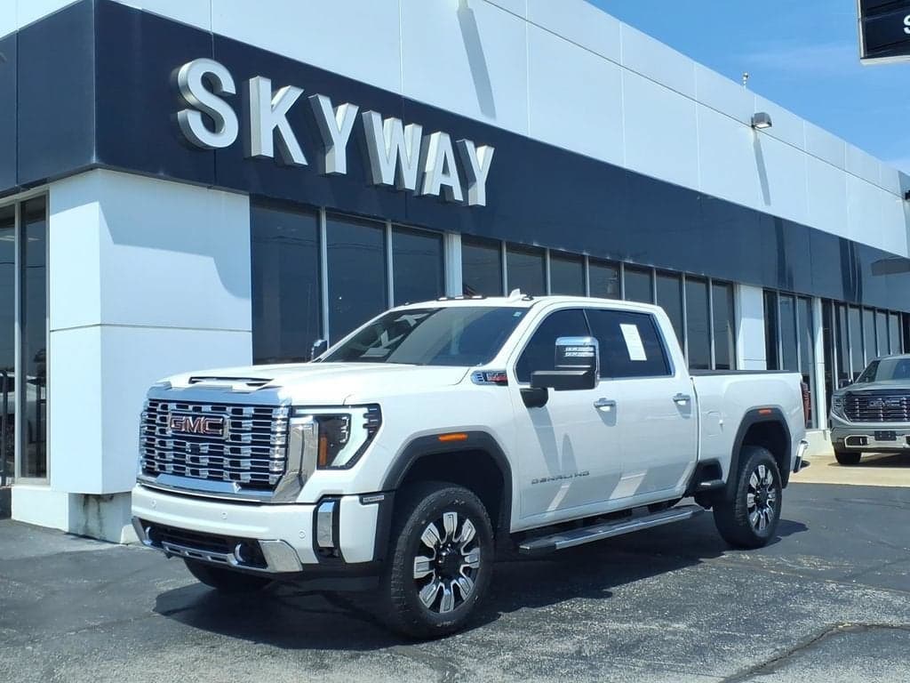 2024 GMC Sierra 2500 HD Denali — photo 1 of 49