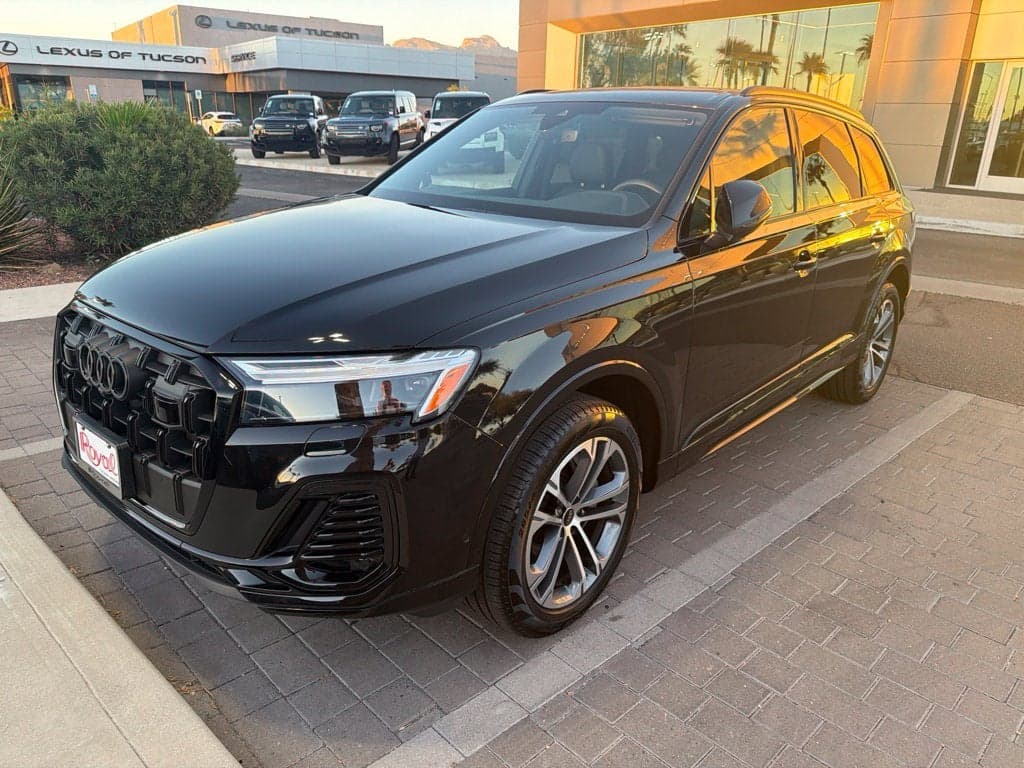 2026 Audi Q7 Base — photo 1 of 7