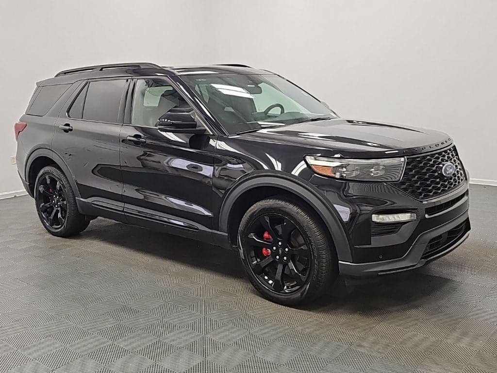 2023 Ford Explorer ST — photo 1 of 21