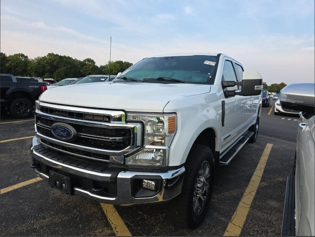 2022 Ford Super Duty F-350 SRW LARIAT — photo 1 of 9