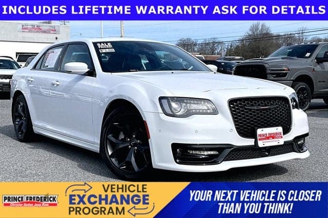 2023 Chrysler 300 300S — photo 1 of 29