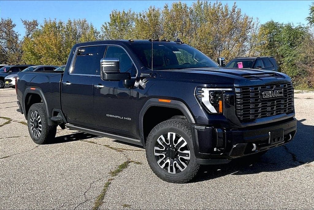 2024 GMC Sierra 2500HD Denali Ultimate — photo 1 of 5
