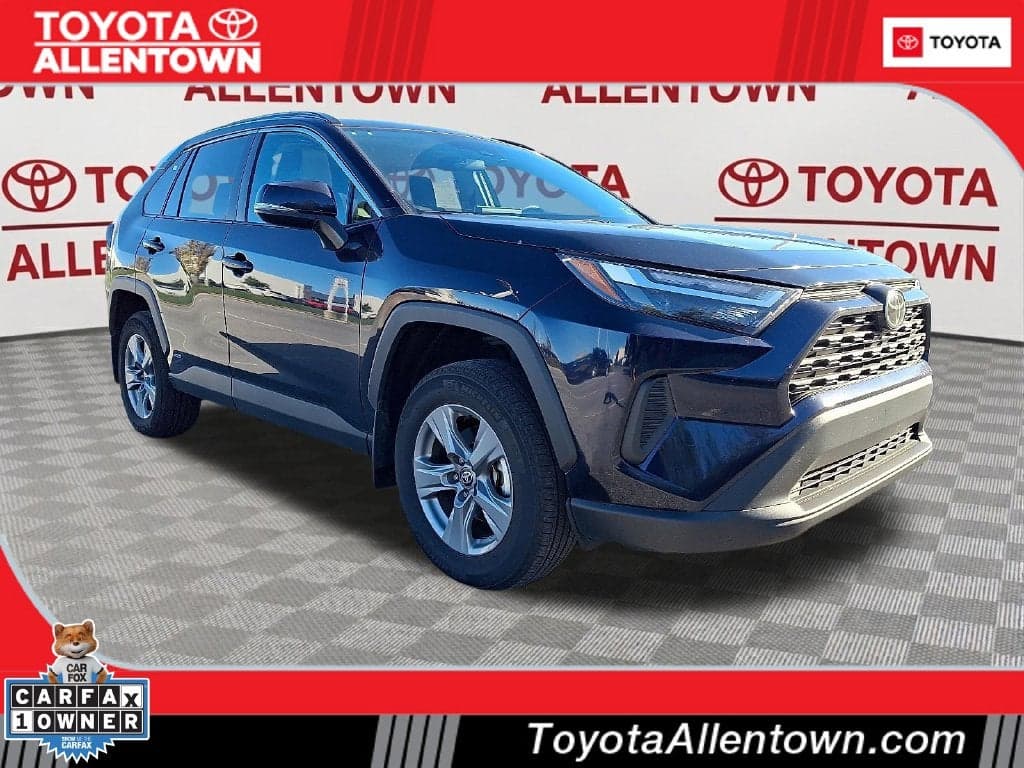 2025 Toyota RAV4 Base — photo 1 of 13