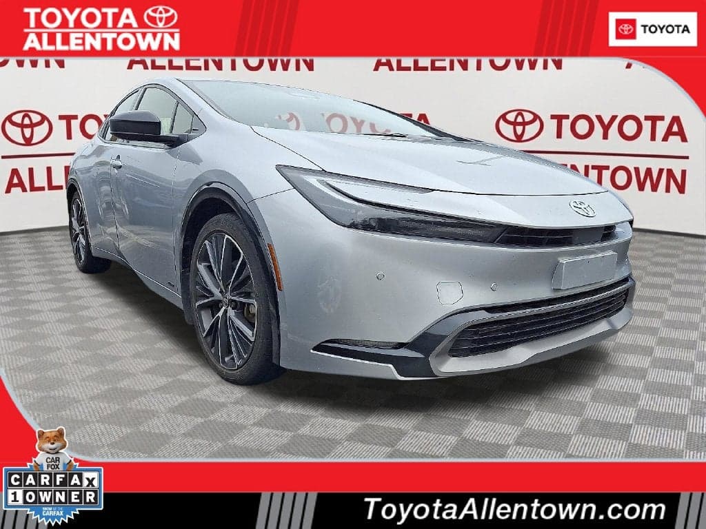 2024 Toyota Prius XLE — photo 1 of 13