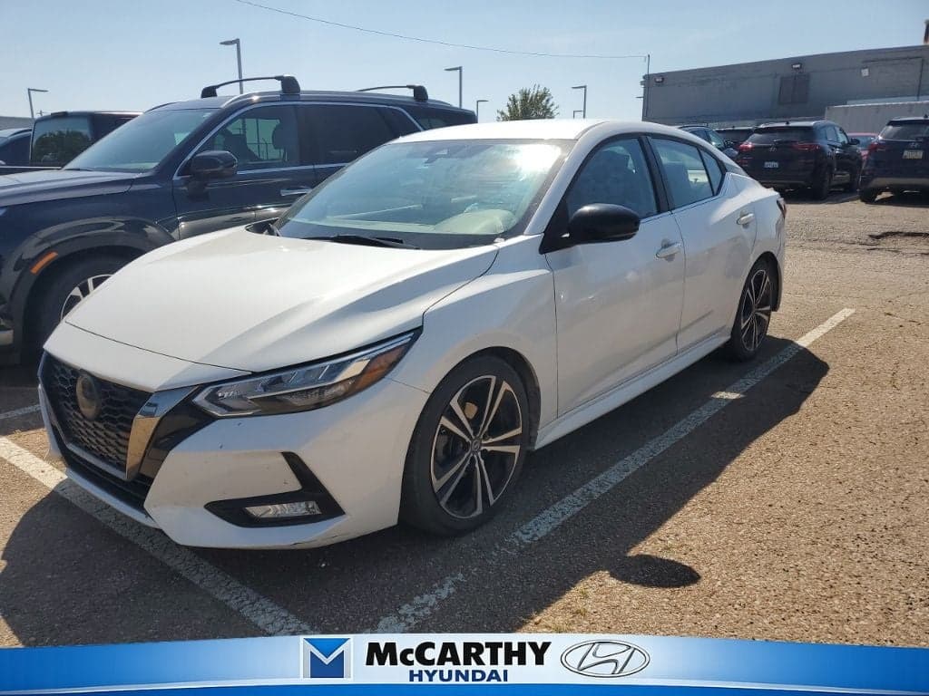 2020 Nissan Sentra SR — photo 1 of 2