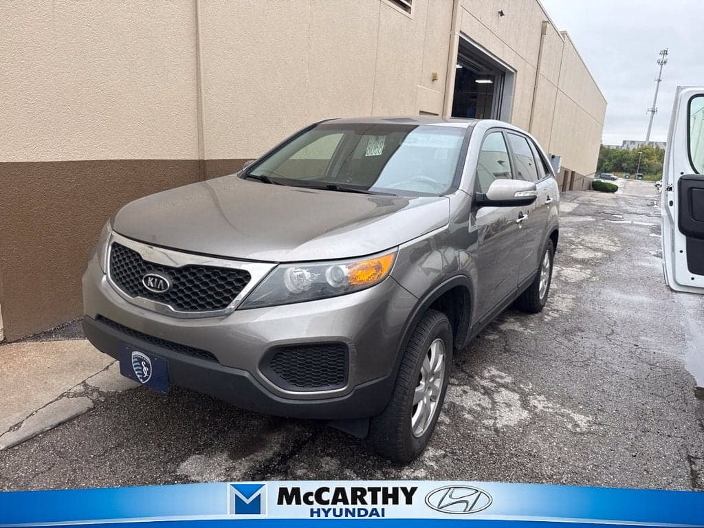 2012 Kia Sorento LX — photo 1 of 4