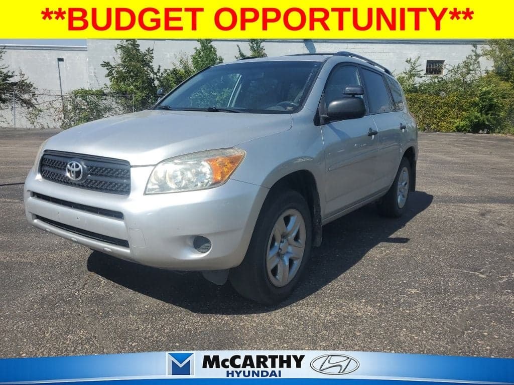 2007 Toyota RAV4 Base — photo 1 of 15
