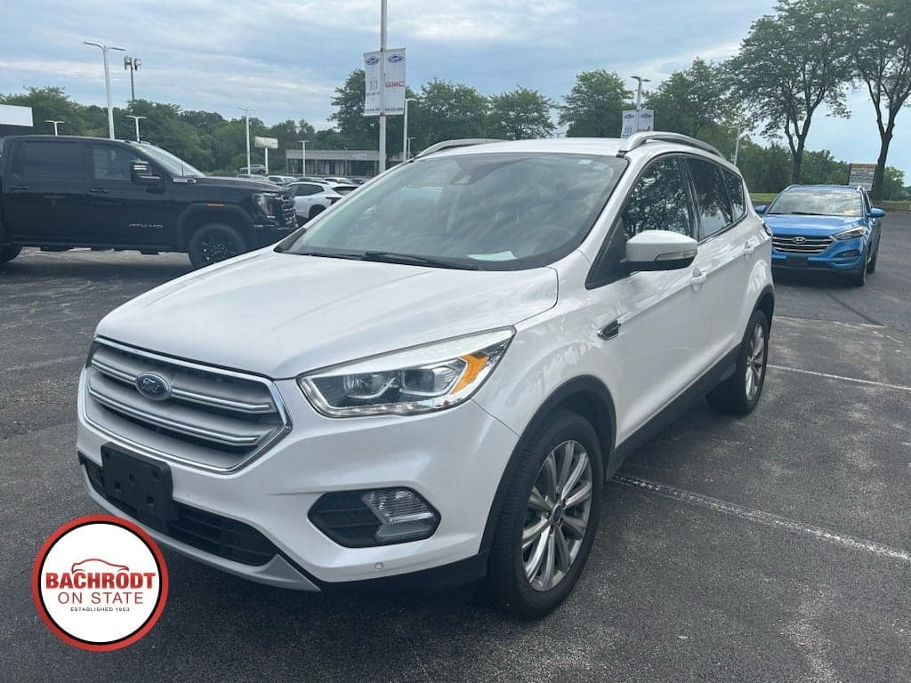 2018 Ford Escape Titanium — photo 1 of 10